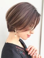ビューブルー 亀戸錦糸町(VIEW BLUE)&nbsp;カットに自信あり！白髪ぼかしハイライトショートボブスタイル