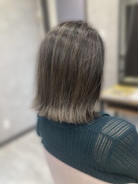 エイダ(EIDA) ■オトナ可愛いコントラストバレイヤージュ 暗め系 ☆