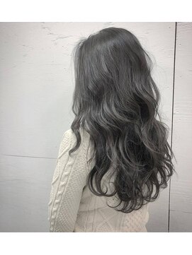 ベニス(VENICE) ロング×暗くても綺麗な色