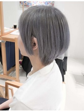 デイズ(days) 《days 表参道》大人かわいい小顔ひし形ショートボブショート