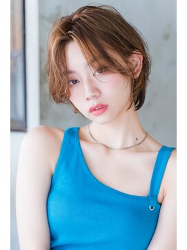 ロロ(ro-ro) 【恵比寿】耳掛けショートボブ×フェイスフレーミングハイライト