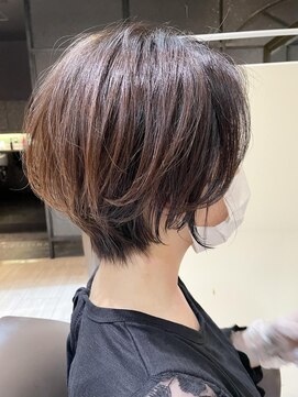 アレクサンドルオブカラーズカナザワ(ALEXANDRE OF COLORS KANAZAWA) 【alx金沢高木】ショートボブ