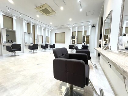 アグ ヘアー アクシス 山形店(Agu hair axis)の写真