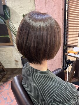 ロッソバイアルター 鎌取(ROSSO by aL-ter) 【黒髪/グレーベージュ/レイヤーロング】中山実