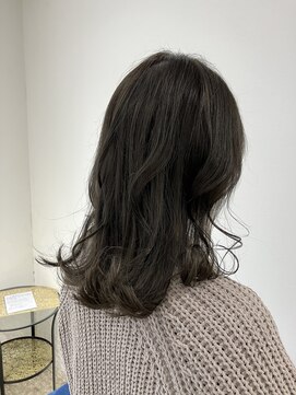 ヘアメイク ルカ(HAIR MAKE LUKA) アッシュグレーにほんのりパープル