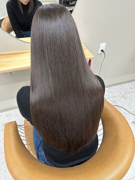 シカ 神戸三宮元町店(Cica) 神戸 三ノ宮 元町 髪質改善
