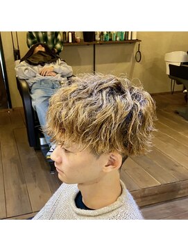 ミオ ベガ(Mio'' VEGA) ハイトーン×ケアパーマ