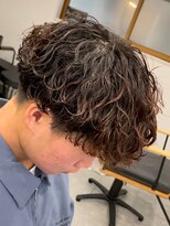フゥ 宇都宮(FeU)&nbsp;波巻きパーマメンズパーマメンズヘアツーブロックツイストパーマ