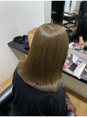 20代30代40代/ミディアムレイヤー/ブリーチなしハイトーン