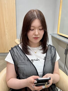 スート(suit.) 大人可愛いミディアムレイヤーカット