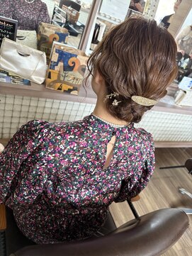 ベンティ(Venti) ゆるふわアップヘアセット