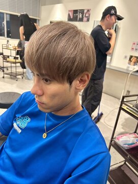 メンズサロン キング 心斎橋店(Men’s salon K!ng) ホワイトメッシュ/ツイスト/ツイスパ/パーマ/メンズ/眉毛/心斎橋