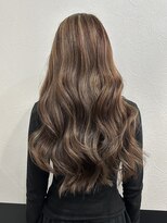 ヴィアーレアンクスタイル(VIALE Ank style) 透け感ハイライトカラー