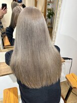 ミモザワークス ヘアアレンジ ミルクティーグレージュ