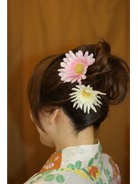 シュプール(Shupool)&nbsp;ミディアム アップスタイル