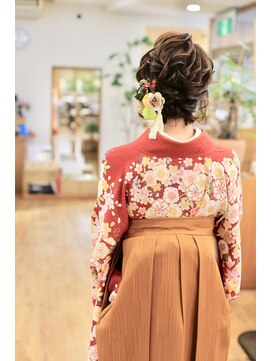 キャノン(CANNON) 肩上ボブふわぁっとアレンジ