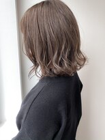 ネイヴィル オモテサンドウ(navile omotesando)&nbsp;☆ブリーチなしミルクティーグレージュ外ハネボブ20代30代40代