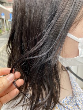 アンテシニヨン(Un the Shiniyon) ◎暗髪でも透明感◎ブルーブラック