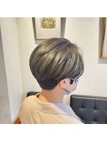 アルマヘアー(Alma hair by murasaki)&nbsp;◎刈り上げショートのハイライトスタイル◎