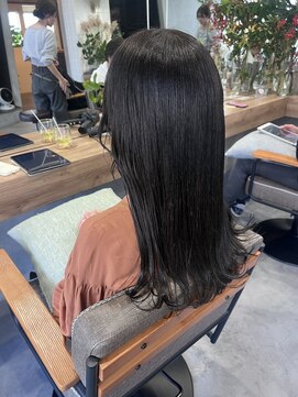 ティティ(TiTi) 美髪color！褪色過程でより綺麗に[TiTi_福田りの]