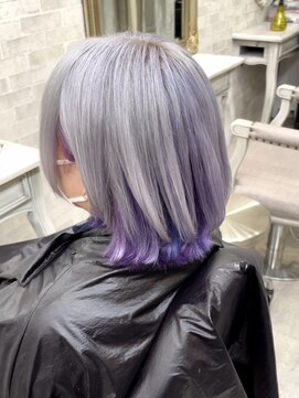 アールプラス 新宿(ar+) 【ホワイト×インナーパープル】