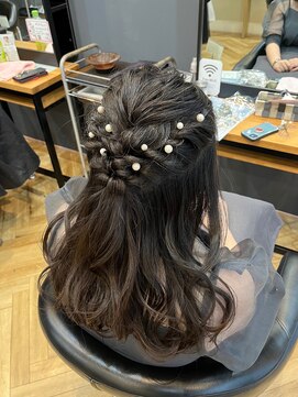 アルター(aL ter) ハーフアップアレンジ［パーマ/チェリーブラウン］長野歌穂