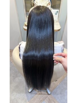 アンド ラ ブランシュ(&.La Blanche) アプリコットオレンジ/くびれヘア/ストレート/縮毛矯正