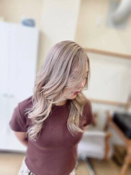 ミラシィ 成田(Mirashy) ミルクティーベージュ