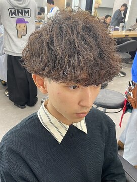 メンズサロン EIGHT MEN 北千住店【エイト】 波巻きパーマ（マッシュ/スパイラル/無造作ヘア）