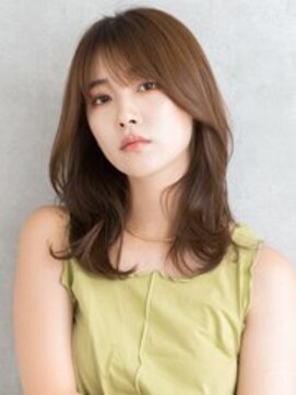 くびれミディアム