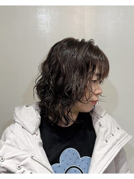 フリー(FREEY) レイヤーカット　ニュアンスパーマ　ラベンダーカラー