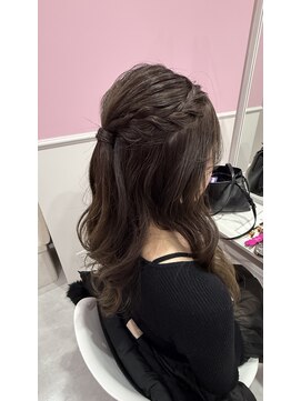 ホワイト 栄駅店(White) 編み込み残しハーフ