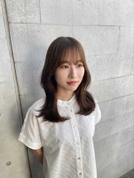 コロレ(COLORE) 顔まわりにフィットするやわらかミディ