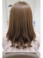 アピッシュ シェリ(apish cherie)&nbsp;初めてパーマは毛先だけ。オススメ。