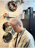 シルバーベージュ×スパイキーショート