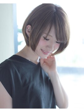 ネオリーブウリ 二子玉川店(Neolive uri) 耳かけ×ひし形ボブ《Uri/二子玉川》