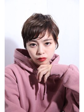 リラ バイ クオーレ(LIRA by CUORE) ハンサムショート