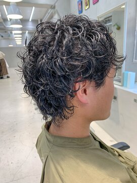 テトヘアー(teto hair) しっかりパーマ、ソフトウルフ、メンズスタイル