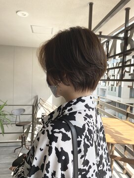 リバレッジ 広尾(Leverage) 前下がりショートカット【広尾、恵比寿】担当：東田