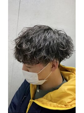 エルオム(EL.HOMME) 波巻きパーマ/刈り上げマッシュ