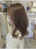 赤みを消すベージュカラー