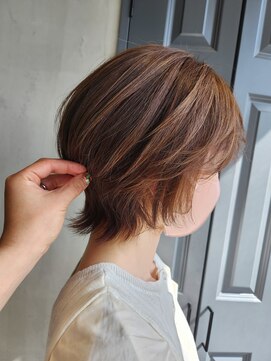 ジェコ(gecko) [gecko. Miwako]　首もとスッキリ襟足愛されショートボブ！