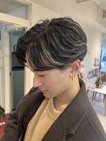 テトラ バイ ネオリーブ 横浜西口店(tetra by neolive)&nbsp;ハイライト　メッシュ　マッシュ　センターパート　横浜