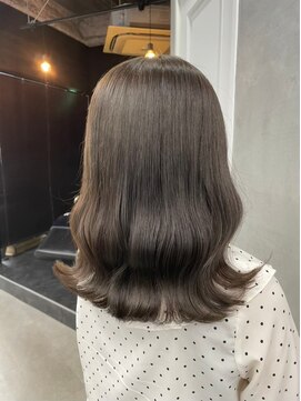 キラ 原宿(KILLA) 前髪カット_アンブレラカラー__韓国マッシュ_ウェーブパーマ