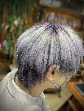 フェニーチェ アヴァンティ インターナショナルヘアサロン(fenice avanti) ホワイト×パープルグラデーション