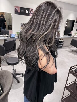 キング(K!ng) 縮毛矯正髪質改善ハイライトレイヤーカット枚方美容室エクステ