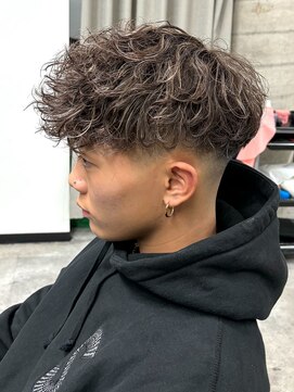 イーラ(era) ブラウンカラーパーマ