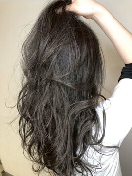 ファムバイアヴァンス(Femme by AVANCE.) ハイライトカラーシアーグレージュウェーブ