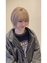 ハイク(HYKE)&nbsp;シルバーホワイト/ケアブリーチ