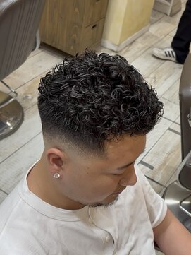 グルーマーズトウキョウ(GROOMER/S TOKYO) フェード×波巻きツイストスパイラル